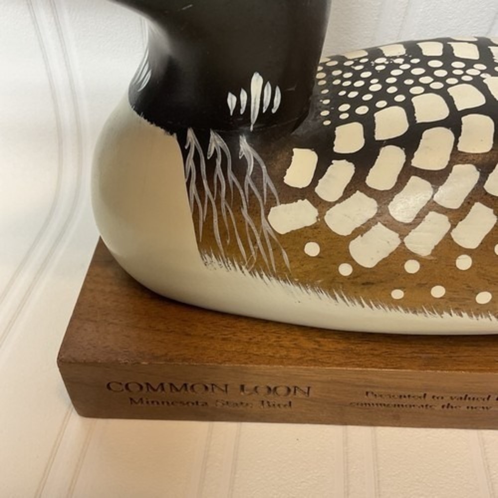 VTG Hand Painted Wooden Common Loon Duck Minnesota Event Signed 15"x7" USA Wood - Picture 7 of 11